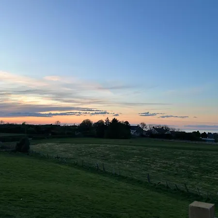 Fernlea Luxury Shepherds Hut & Hot Tub Chalet Boosbeck