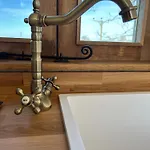 Chalet Fernlea Luxury Shepherds Hut & Hot Tub *